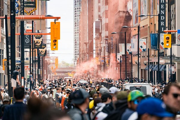 Exode Climatique : Comment le Réchauffement Planétaire Contraint-il à l'Émigration?